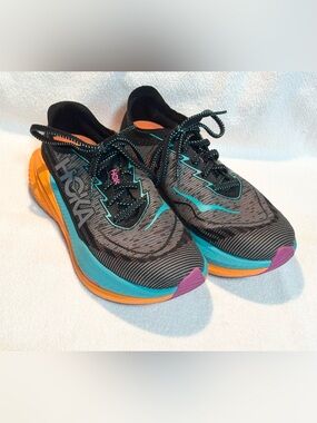 Hoka Mach X2 ladies running shoes size 7.5 wide